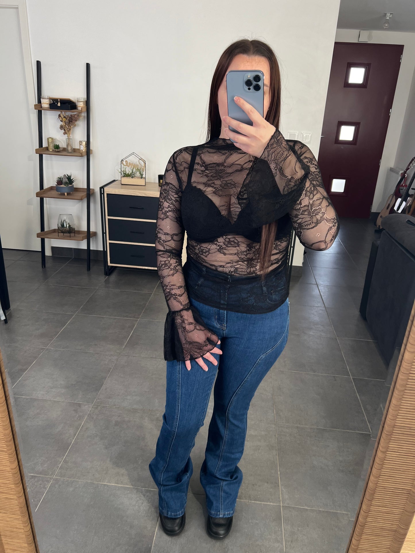 Top en dentelle noir
