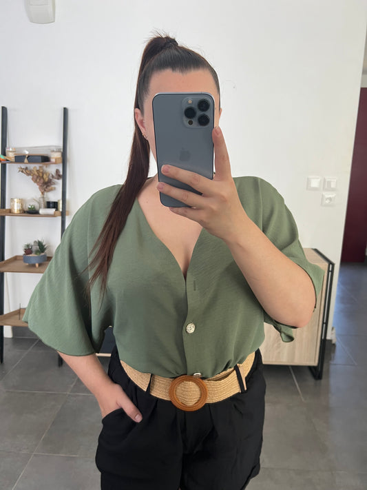 Blouse kaki défectueuse
